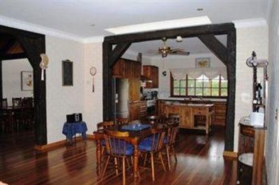 фото отеля Woolshed Hill Estate Pokolbin