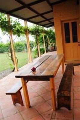 фото отеля Woolshed Hill Estate Pokolbin