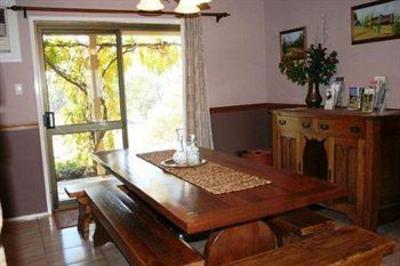 фото отеля Woolshed Hill Estate Pokolbin