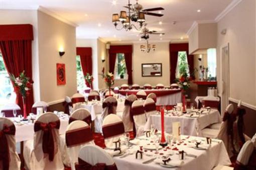 фото отеля Old Rose and Crown Hotel