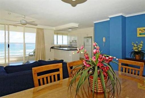фото отеля Beachfront Viscount Apartments Gold Coast