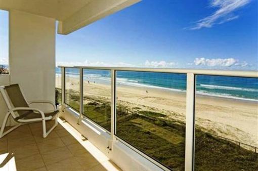фото отеля Beachfront Viscount Apartments Gold Coast