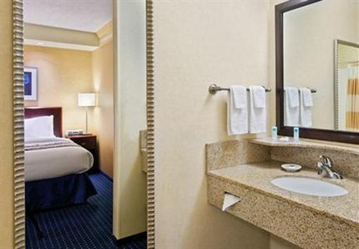 фото отеля SpringHill Suites Detroit Southfield