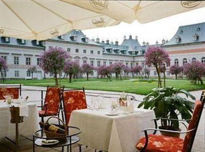 фото отеля Schloss Hotel Dresden Pillnitz