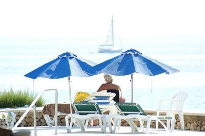 фото отеля Apartamentos Vistamar Menorca