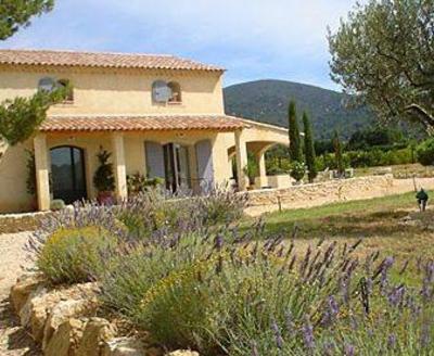 фото отеля La Boheme en Provence - Chambres d'hotes et roulotte tzigane en Provence