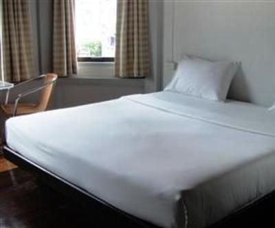 фото отеля Relax Guesthouse Phuket