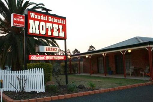 фото отеля Wondai Colonial Motel