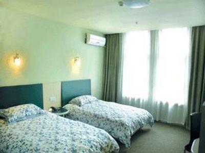 фото отеля Motel168 North Zhen Jiang Road Inn Qingdao