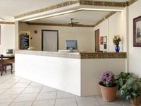 Super 8 Motel Rock Port