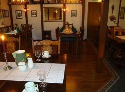 фото отеля Cronin's Cafe & Guesthouse