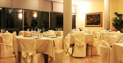 фото отеля Elvezia Hotel Pesaro