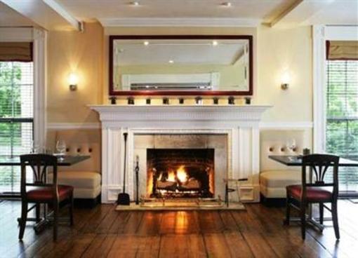 фото отеля The Inns at Equinox