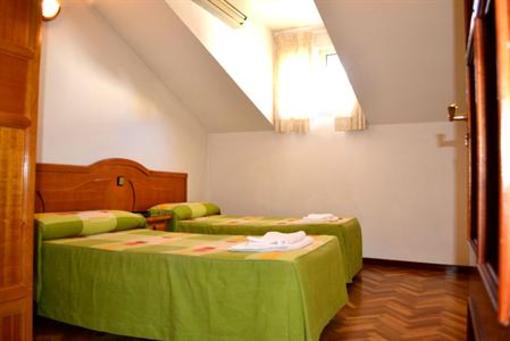 фото отеля Apartamentos Odesa Madrid