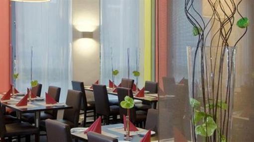 фото отеля Junges Hotel Hamburg