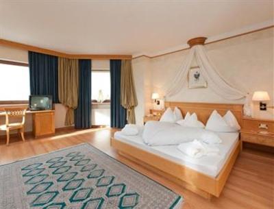 фото отеля Panorama Hotel Gnaid