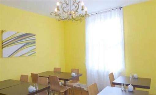 фото отеля Grosvenor Place Guest House