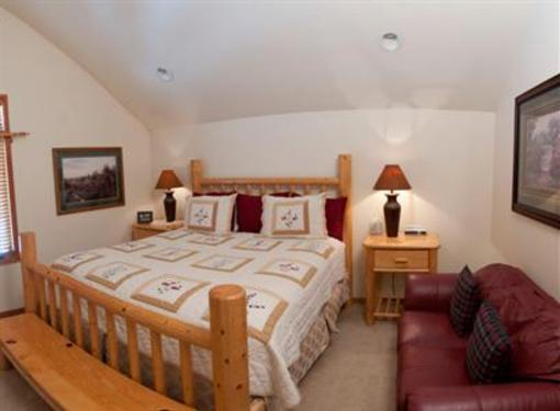 фото отеля Deer Lake Village at Snow Park Condominiums Park City