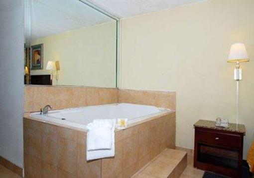 фото отеля Quality Inn & Suites Lafayette (Indiana)