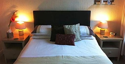фото отеля Crossways Guest House