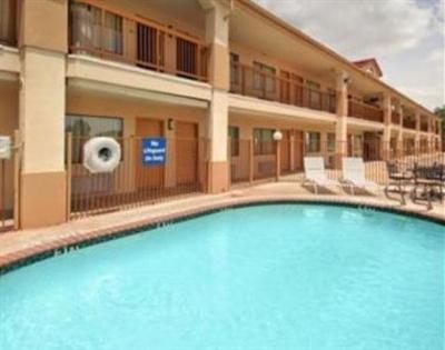 фото отеля Days Inn Seaworld San Antonio