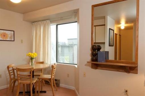 фото отеля First Hill Apartments Extended Stay