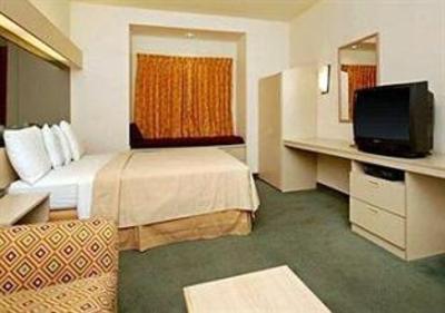 фото отеля Quality Inn at ASU-Airport