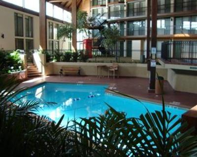 фото отеля Crowne Plaza Hotel Kansas City - Overland Park