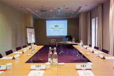 фото отеля Crowne Plaza Hotel Montauban