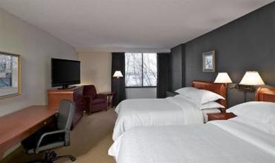 фото отеля Sheraton Minneapolis West Hotel
