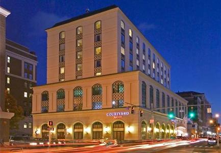 фото отеля Courtyard by Marriott Stamford Downtown