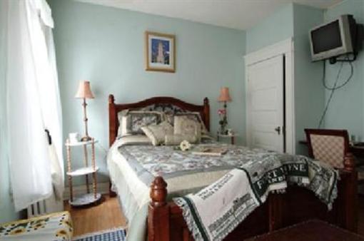 фото отеля La Salle Bed & Breakfast