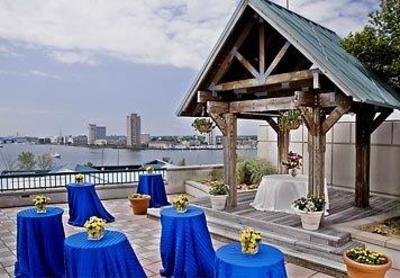 фото отеля Norfolk Waterside Marriott