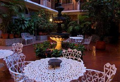 фото отеля Hotel Posada de Roger Puerto Vallarta