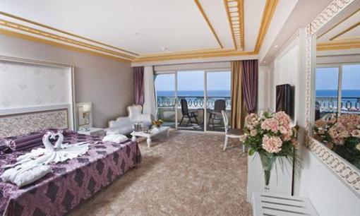 фото отеля Crystal Palace Luxury Resort Colakli