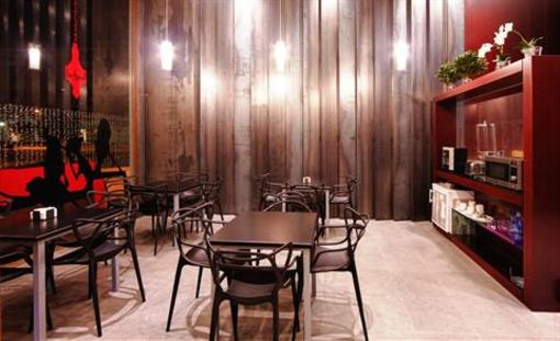 фото отеля Hostal Averroes