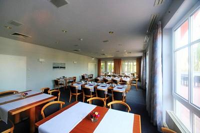 фото отеля Hotel Kaiserstuhl Betriebsgesellschaft