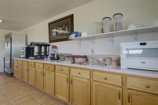 фото отеля Americas Best Value Inn Kadoka
