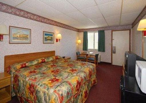 фото отеля Rodeway Inn Grand Haven