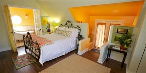 фото отеля Buttermilk Falls Inn & Spa