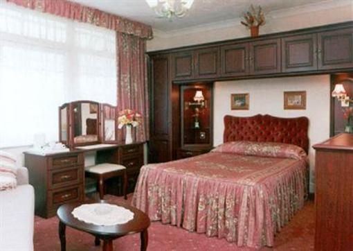 фото отеля Surrey Hills Hotel Dorking