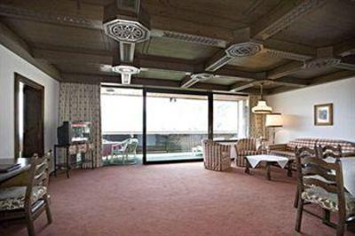 фото отеля Hotel Neue Post Zell am See