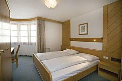 фото отеля Hotel Neue Post Zell am See