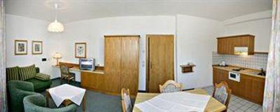 фото отеля Hotel Neue Post Zell am See
