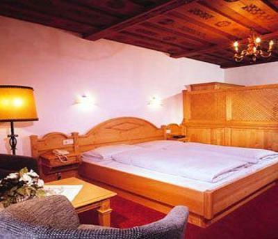 фото отеля Hotel Neue Post Zell am See