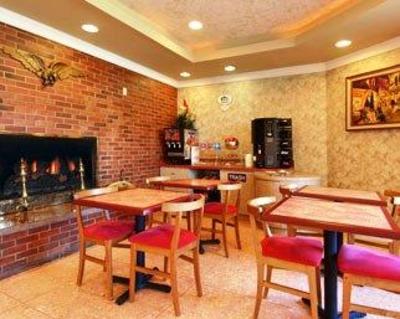 фото отеля Super 8 Milford/New Haven