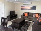 фото отеля Dolphin Shores Hotel