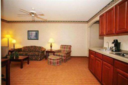 фото отеля BEST WESTERN Georgetown Corporate Center Hotel