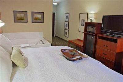 фото отеля Hampton Inn & Suites Valparaiso