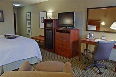 фото отеля Hampton Inn & Suites Valparaiso